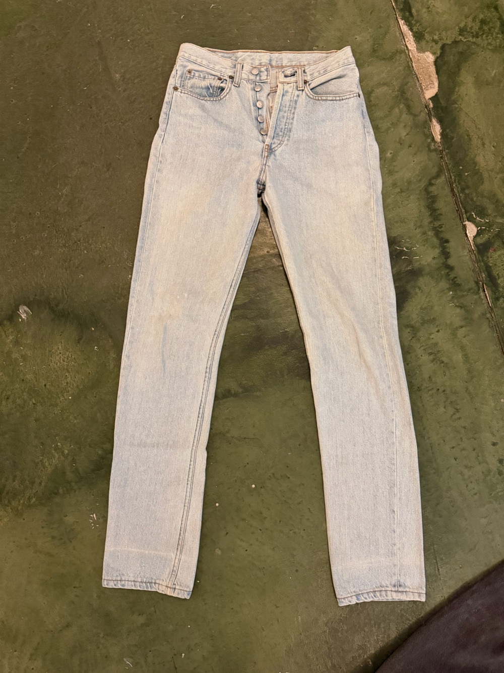 Vintage Levi’s Light Wash 29 x 34